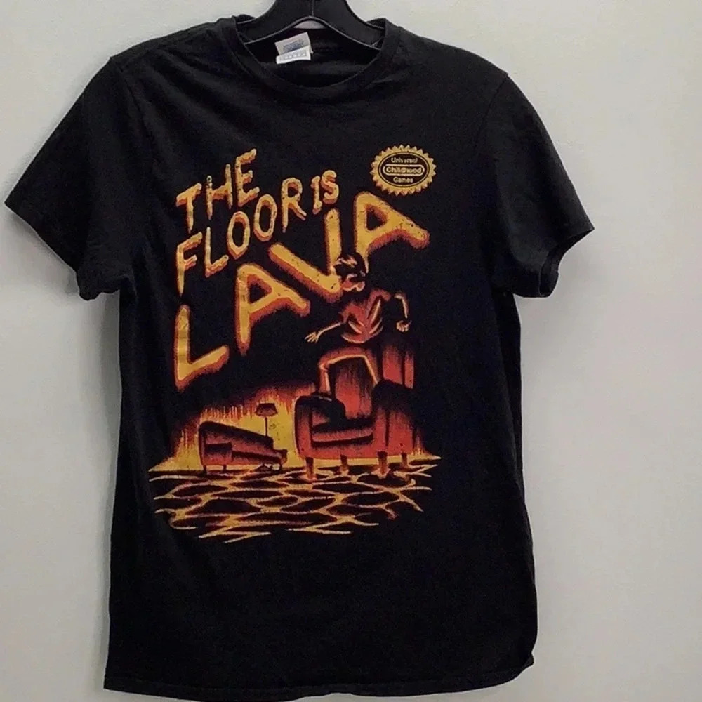 Delta Soft Size Small The Floor is Lava Graphic T-Shirt (Preowned)